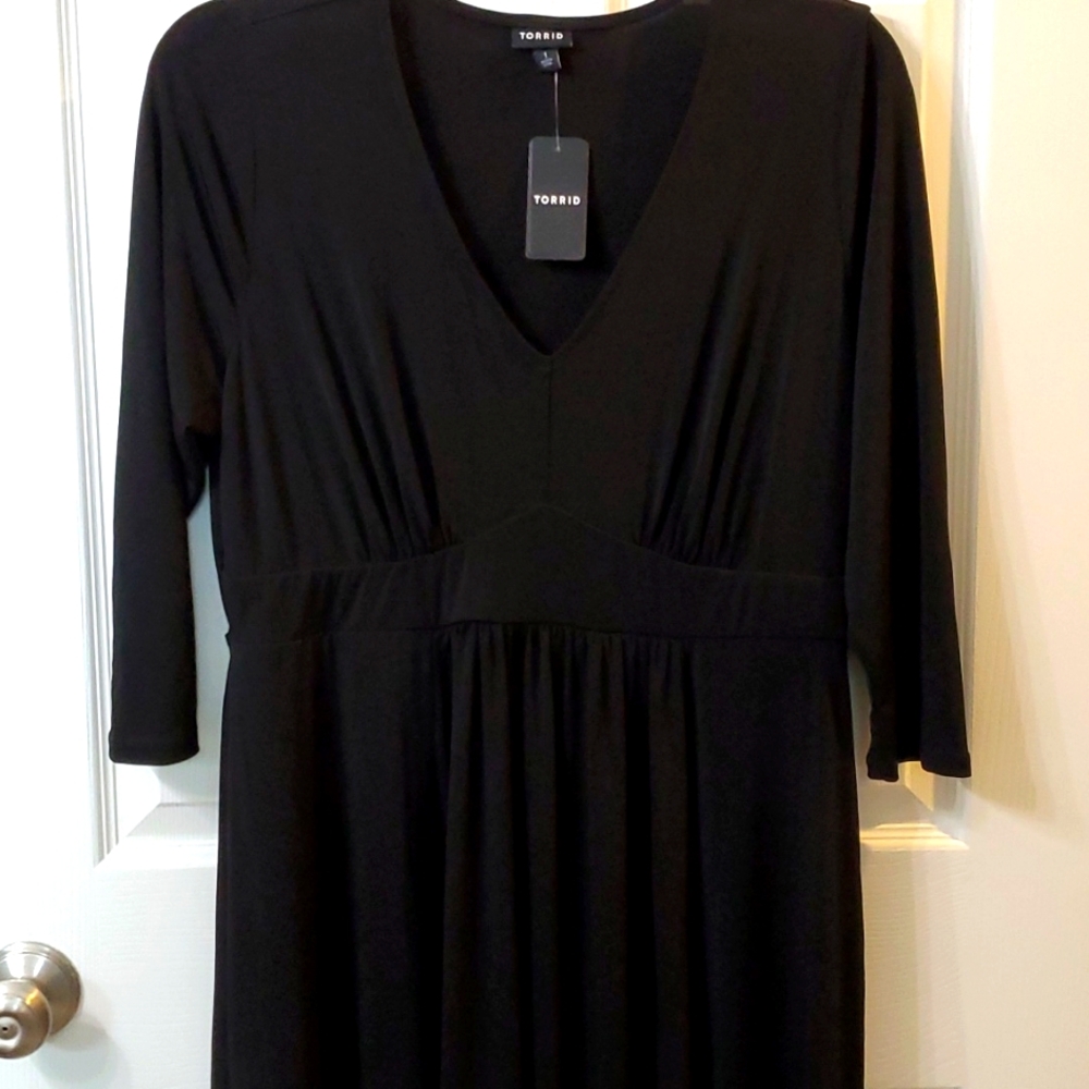 Torrid Black Dress NWT Size 1 Maxi hi low hem
